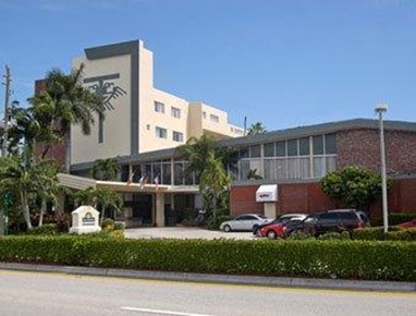 Days Hotel Thunderbird Beach Resort Miami