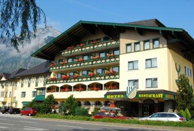 Hotel Hubertushof Anif