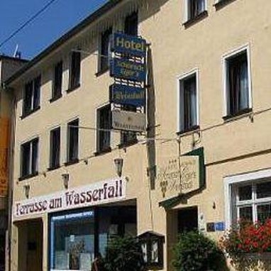 Hotel & Weinhaus Schorsch Eger's Weinstadl
