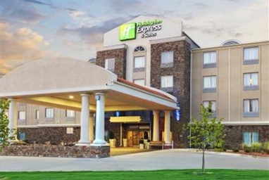 Holiday Inn Express Hotel & Suites Searcy