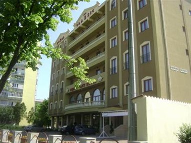Royal Classic Hotel