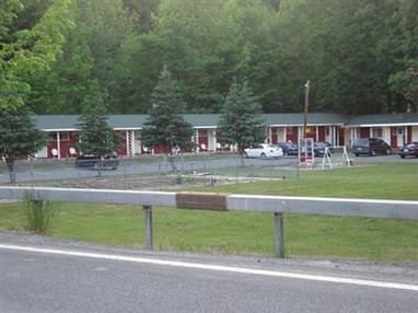 Roscoe Motel