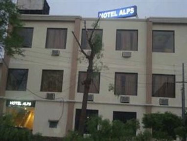 Hotel Alps Chandigarh