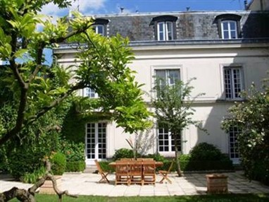 A La Villa Trianon