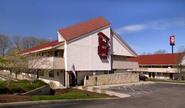 Red Roof Inn Willoughby