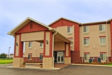 Paola Inn and Suites