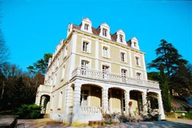 Chateau Laval Hotel Greoux-les-Bains