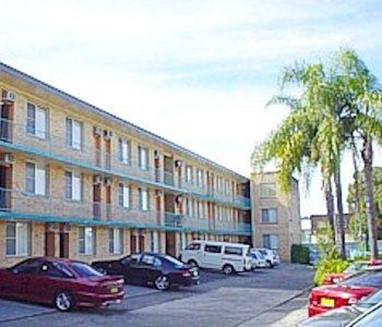 AZA Motel