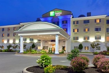 Holiday Inn Express Hotel & Suites Watertown-Thousand Islands