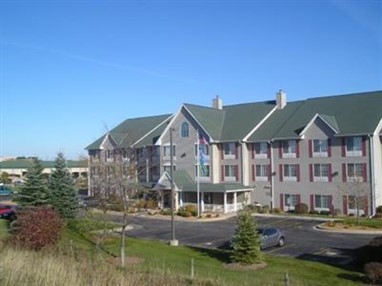 Country Inn & Suites by Carlson _ West Bend
