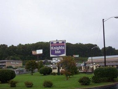 Collinsville Knights Inn