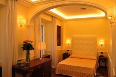 Ludovisi Luxury Rooms Hotel Rome