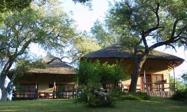 Kurhula Wildlife Lodge