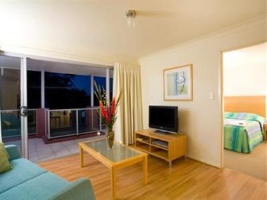 Shoal Bay Beach Club Apartments