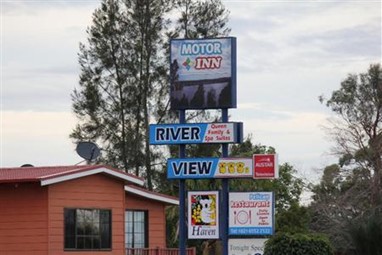 Riverview Motor Inn