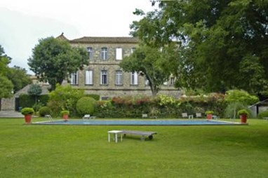 Chateau d'Arpaillargues-et-Aureillac