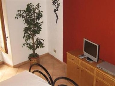 Adone House Bed & Breakfast Rome