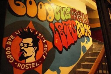 Good Bye Lenin - Let's Rock Hostel