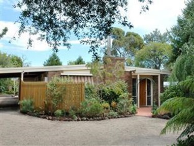 Woodland by the Bay & Puddleduck Cottage Melbourne