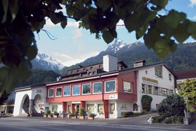 Cresta Hotel
