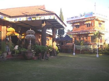 Country Hotel Trawas