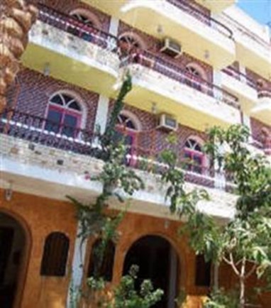 Ramsess Hostel