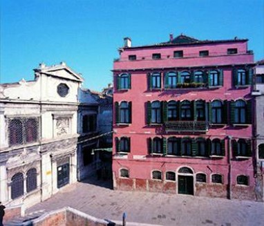 Palazzo Schiavoni