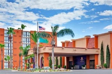 Holiday Inn and Suites Tucson Airport North