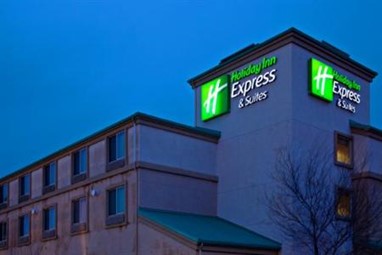 Holiday Inn Express and Suites Elk Grove