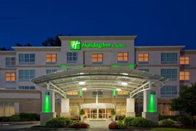 Holiday Inn Hotel and Suites Savannah-Pooler