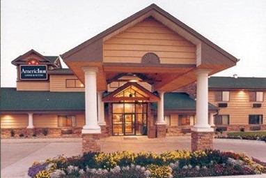 AmericInn Lodge & Suites Okoboji