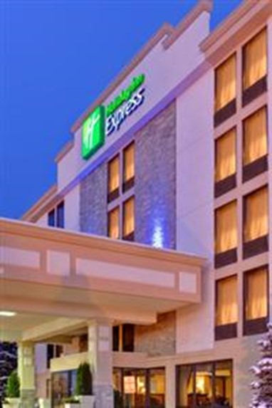 Holiday Inn Express Flint