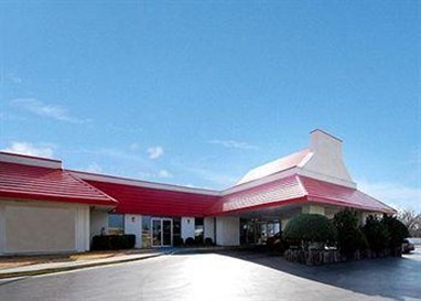 Econo Lodge Airport Tulsa