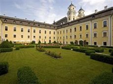 Hotel Schloss Mondsee