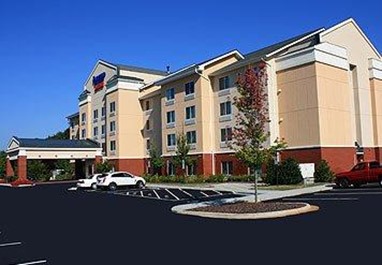 Fairfield Inn and Suites Greensboro