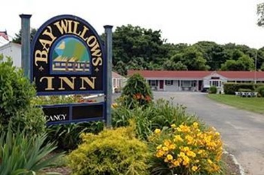 Bay Willows Inn