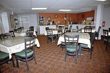 Ambassador Inn and Suites South Yarmouth