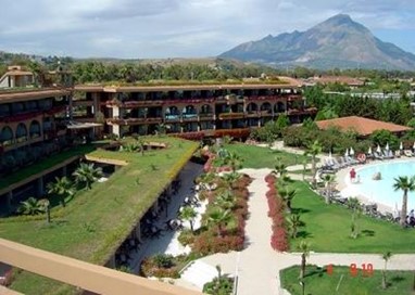 Acacia Resort Parco dei Leoni