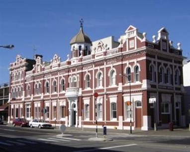 Victoria Railway Hotel