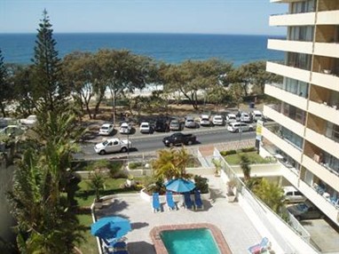 At The Sands Holiday Apartments Gold Coast