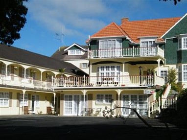 Colonial City Motel