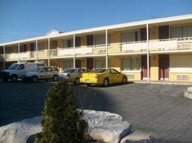 The Lodge Inn and Suites in Niagara Falls