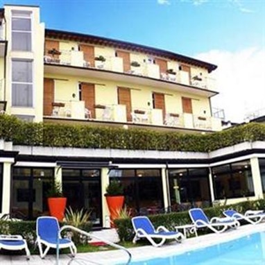 Hotel Touring Desenzano Del Garda