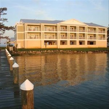 Island Inn and Suites