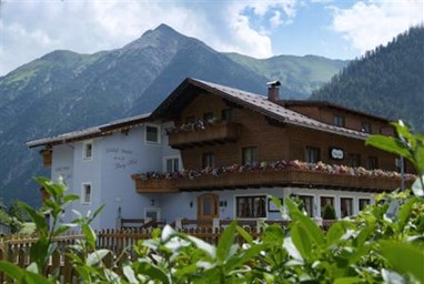 Wohlfuehlhotel Berg Heil Holzgau