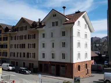 Gleis 13 Hotel Lucerne
