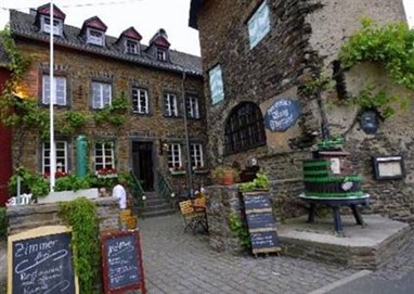 Hotel & Restaurant Burg Thurant