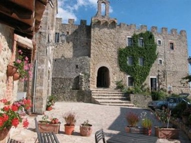 Castello di Cisterna