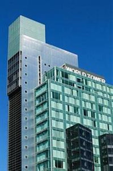 Meriton Serviced Apartments World Tower