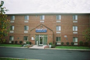 StudioPlus Deluxe Hotel Fort Wayne